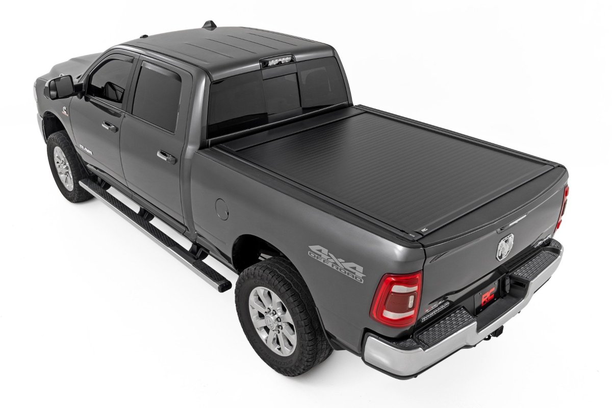 Ram 2500 Powered Retractable Bed Cover - Rough Country - Powered Retractable, 6'4